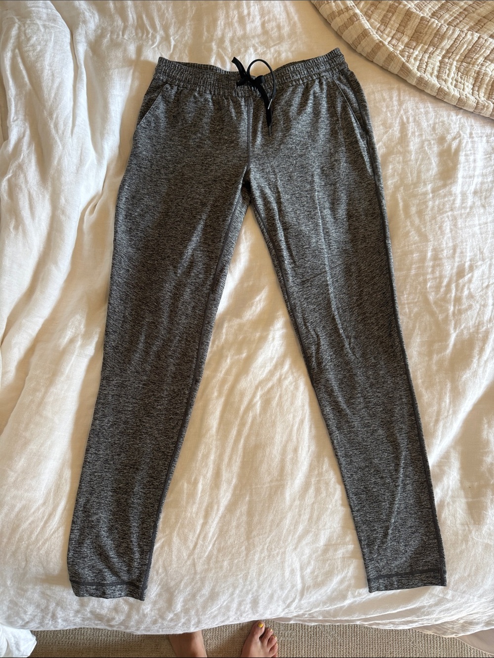 Outdoor Voices women’s Gray Heather Jogger Track Pants